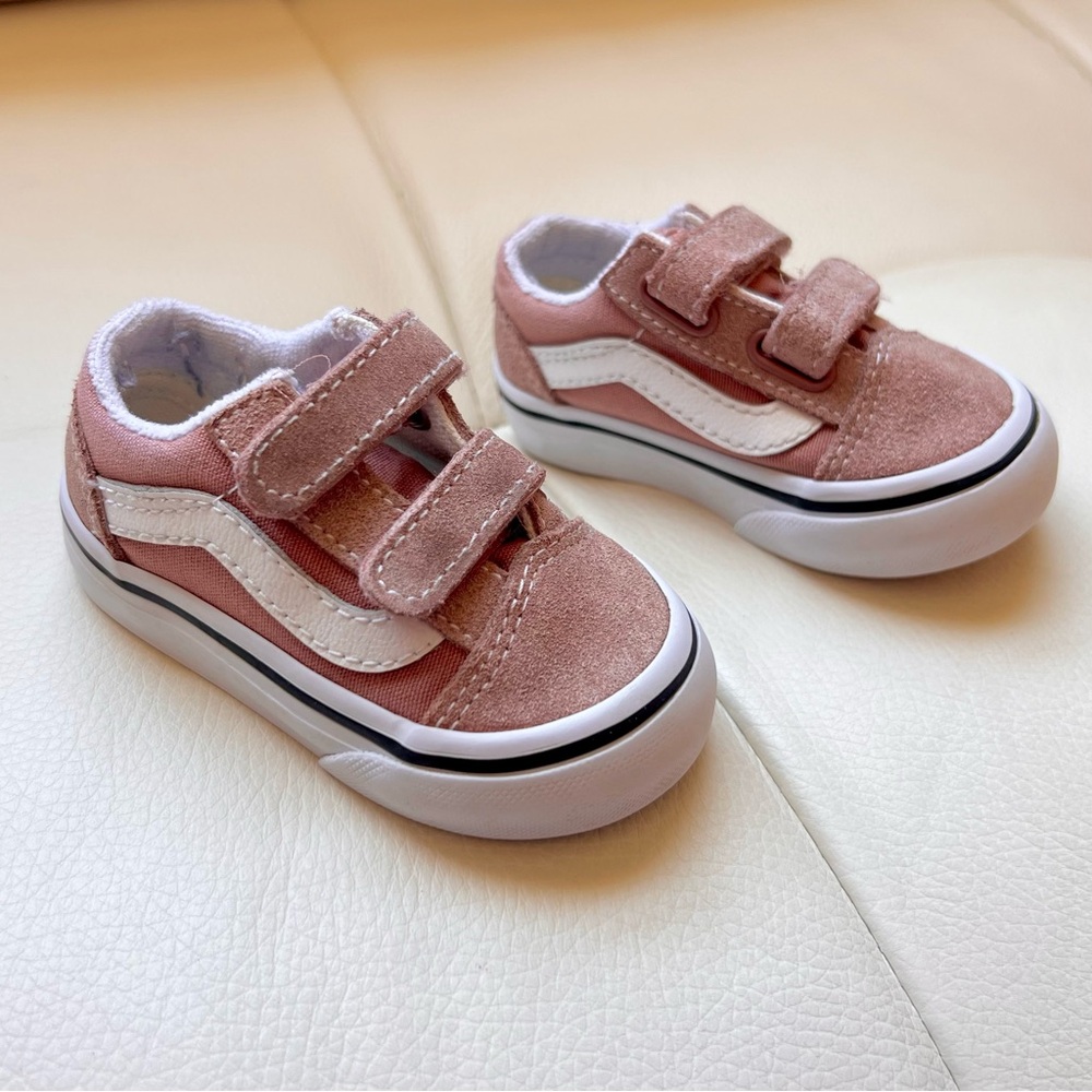 Vans Toddler Old Skool V Shoe Toddler Size 3.5 Withered Rose Color